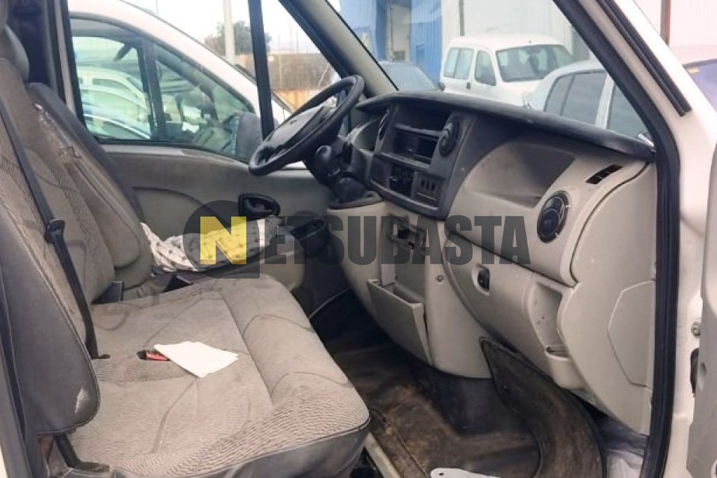 Nissan Interstar 2.5dCi 2005