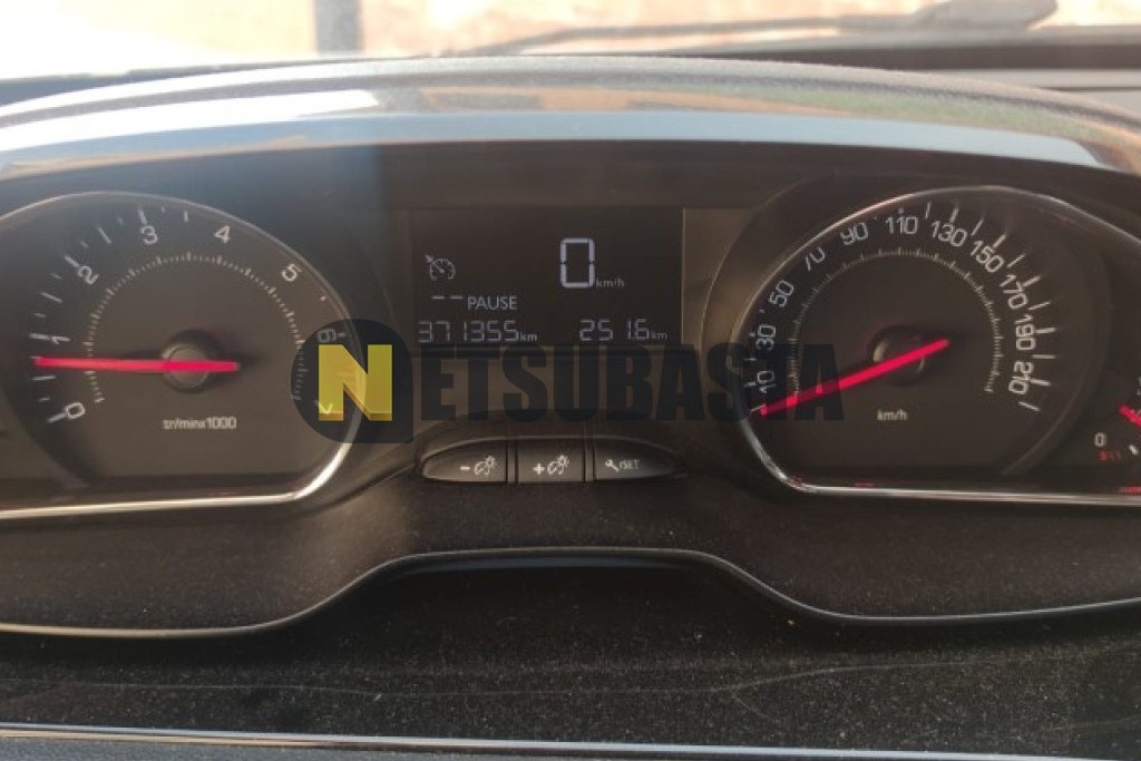 Peugeot 208 1.2 PureTech 2015