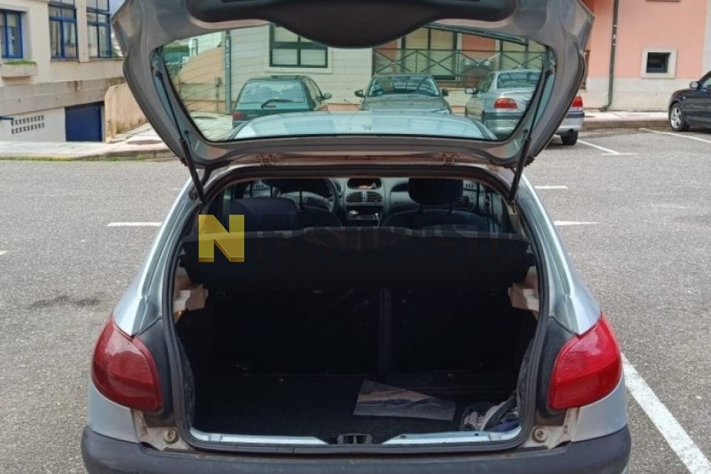 Peugeot 206 2.0 HDi 2001
