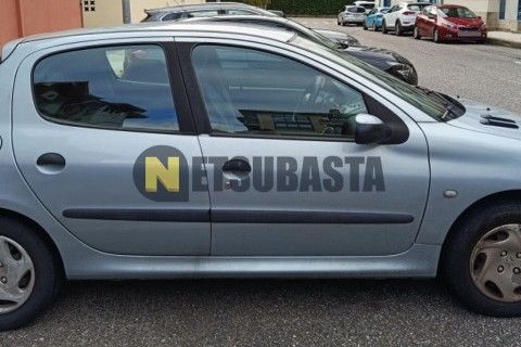 Benelli Leoncino 250 2020