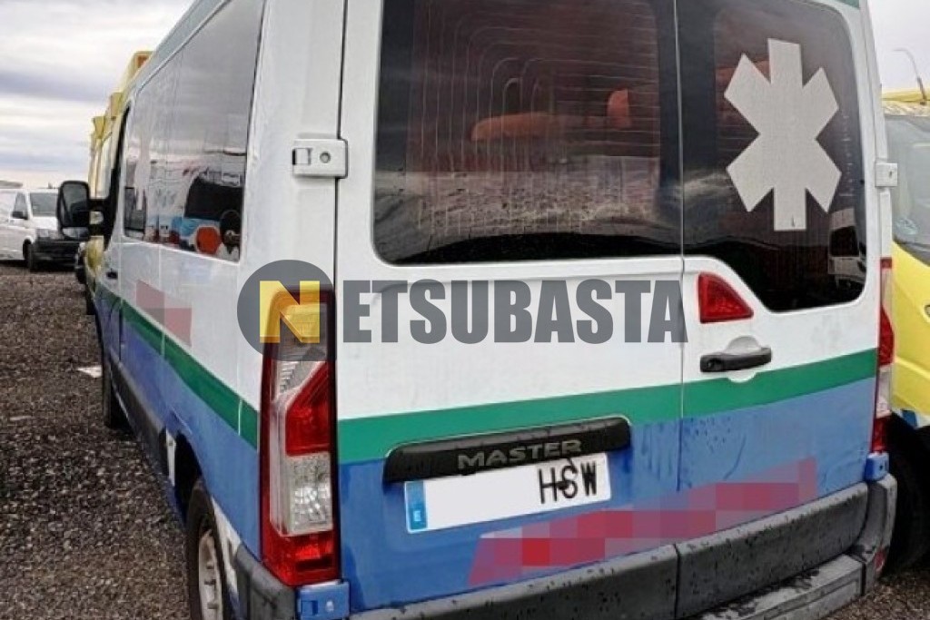 Renault Master 2.3 dCi Ambulancia 2013