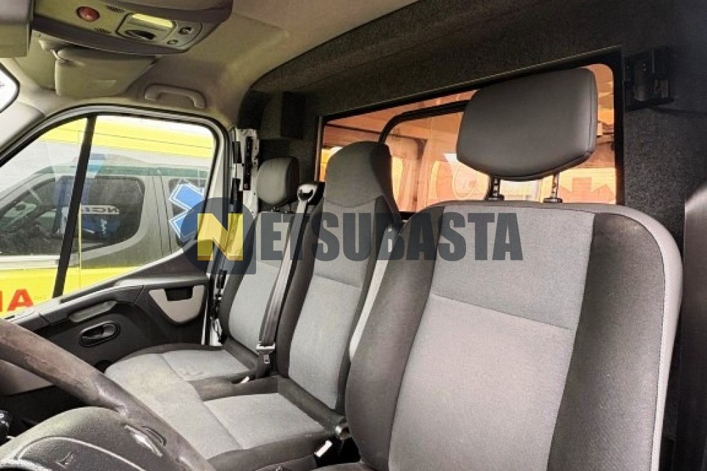 Renault Master 2.3 dCi Ambulancia 2013