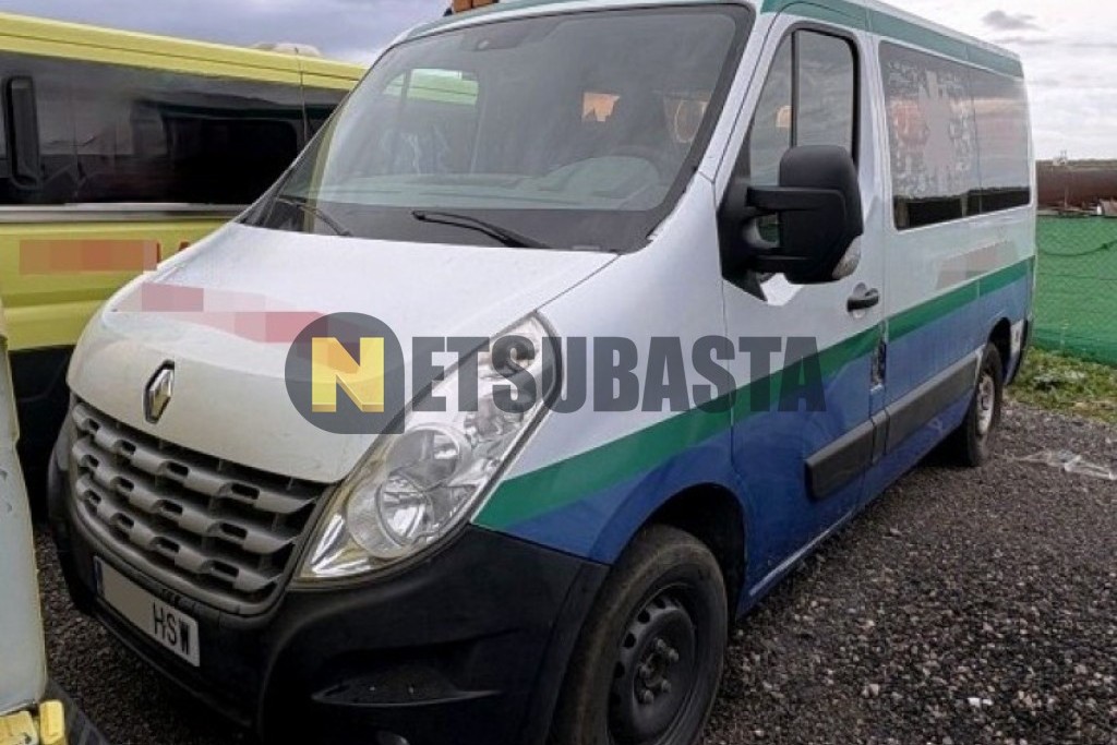 Renault Master 2.3 dCi Ambulancia 2013
