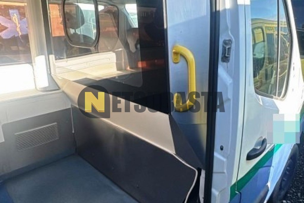 Renault Master 2.3 dCi Ambulancia 2013