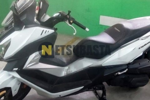 Benelli Leoncino 250 2020