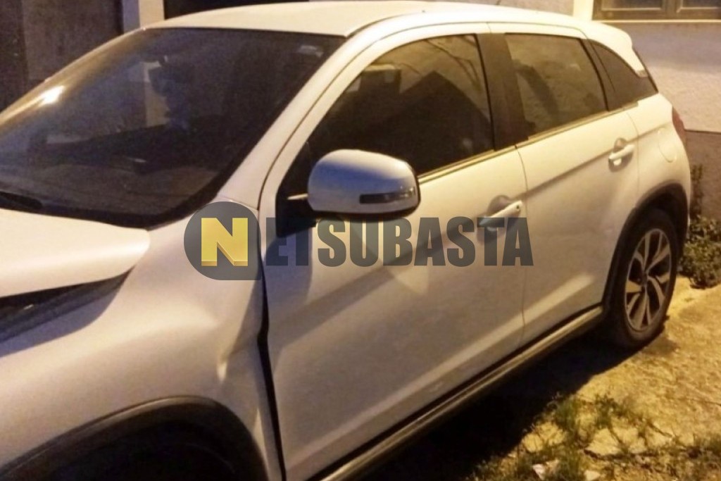 Citroën C4 Aircross 1.6 HDi 2WD 2014