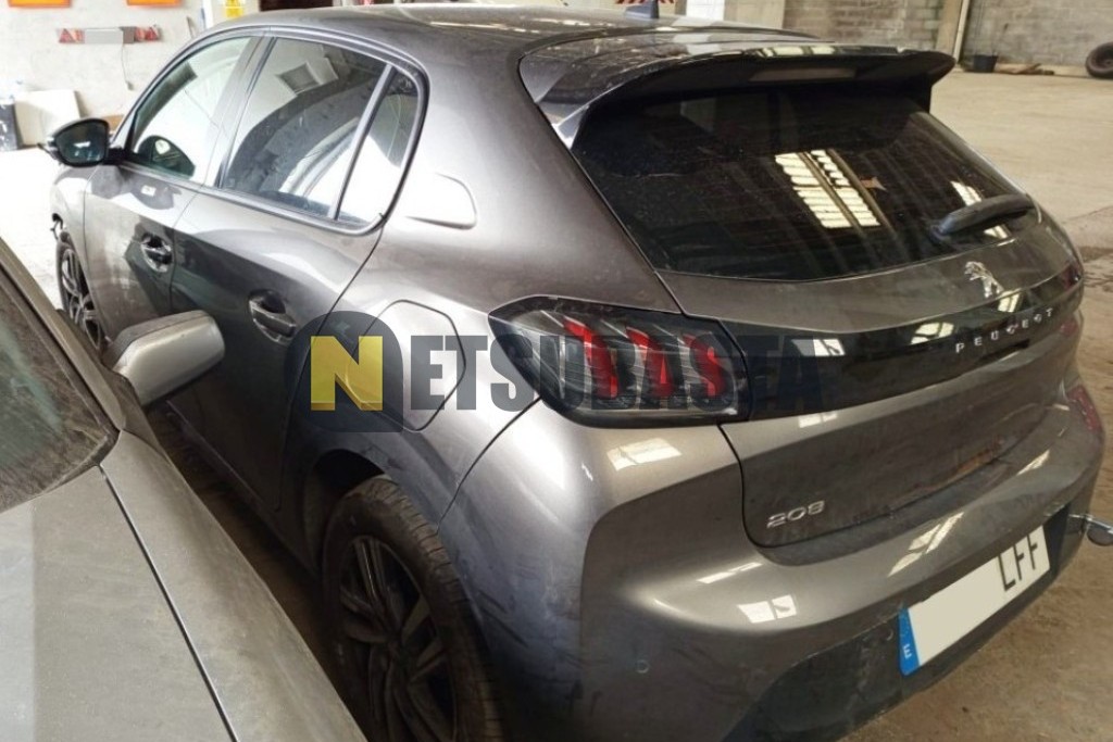 Peugeot 208 1.2 PureTech EAT8 2020