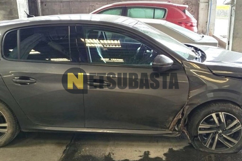 Peugeot 208 1.2 PureTech EAT8 2020