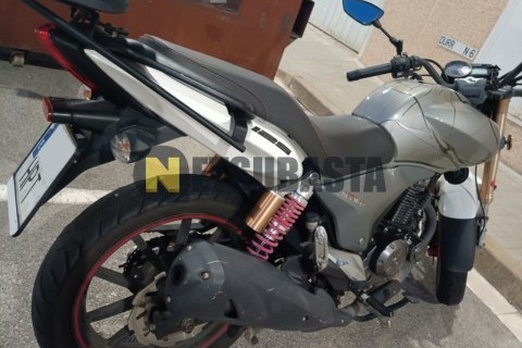 Suzuki Intruder 250 2004