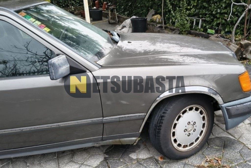 Mercedes-Benz 300 E 1986