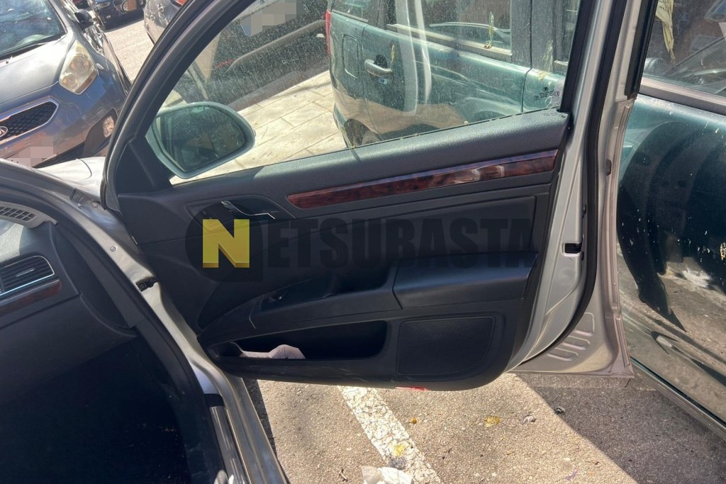 Skoda Superb Combi 2.0 TDI DPF DSG 4x4 2011