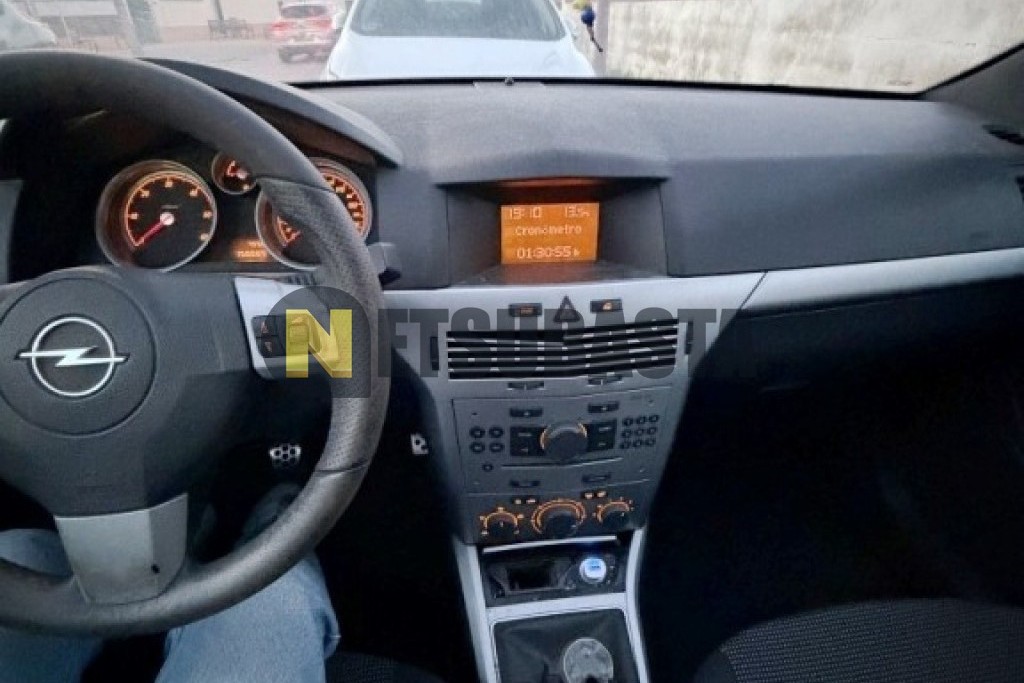 Opel Astra GTC 1.9 CDTi 2007