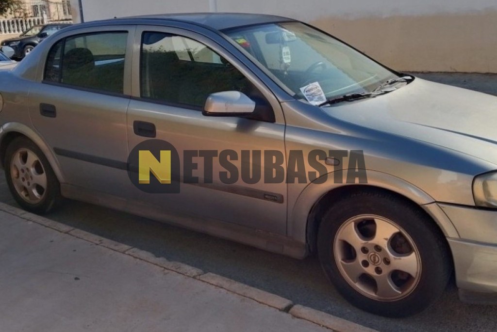 Opel Astra Sedan 1.8 16v 2001