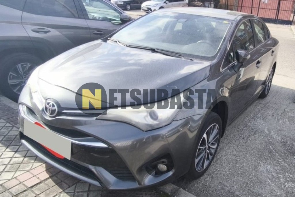Toyota Avensis 150D 2015