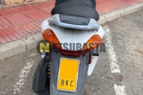 Suzuki Sixteen 125 2010