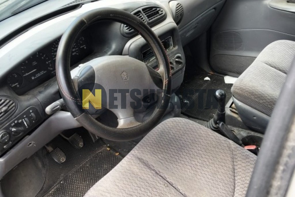 Chrysler Voyager 2.4 1999