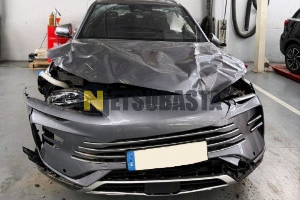 BYD Seal U DM-i 2025