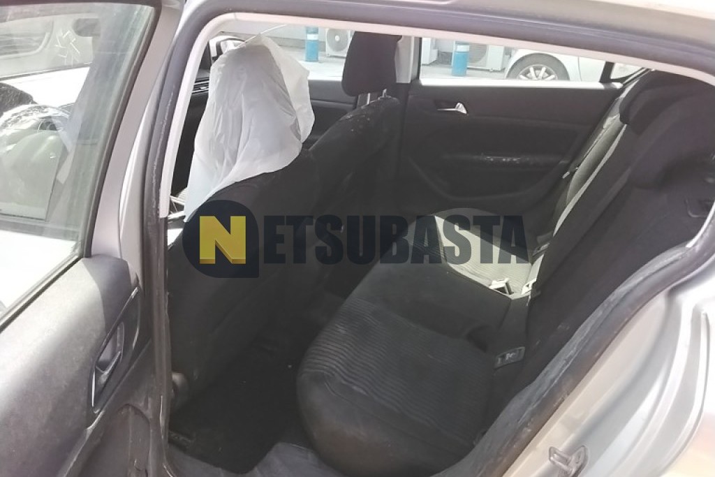 Peugeot 308 1.6 HDi 2014