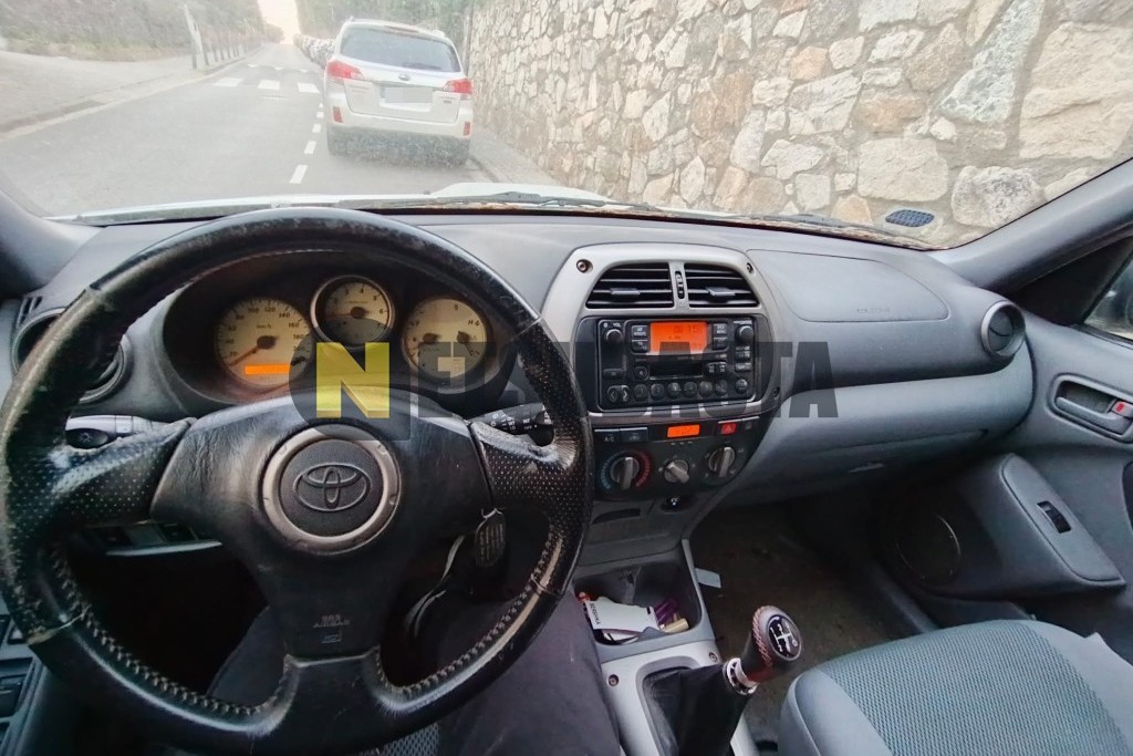 Toyota Rav4 2.0 D4-D 2003