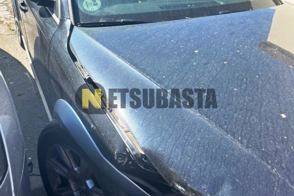 Audi A4 allroad quattro 2.0 TDI S tronic 2012