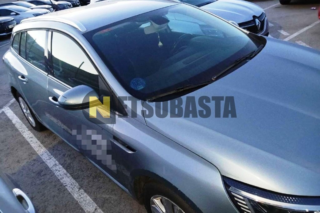 Renault Megane Sport Tourer E-TECH Híbrido enchufable 2021