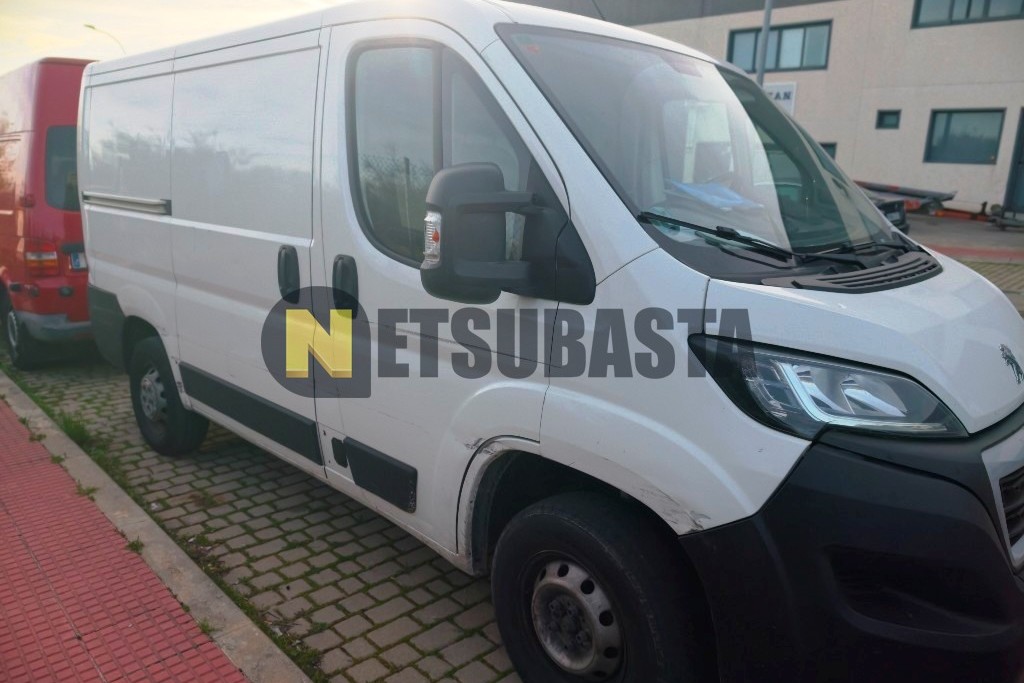 Peugeot Boxer 2.2 BlueHDi 2021