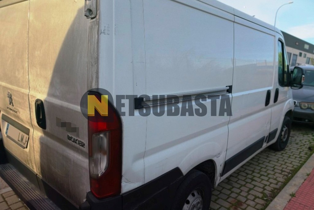Peugeot Boxer 2.2 BlueHDi 2021