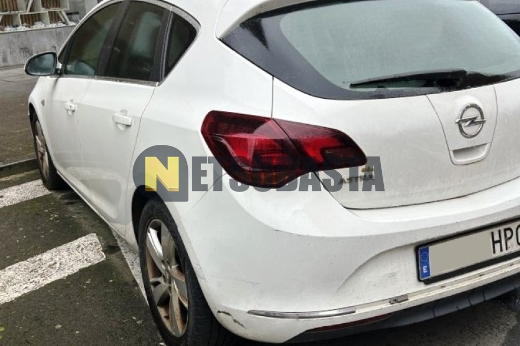Opel Astra 1.7 CDTI 2013