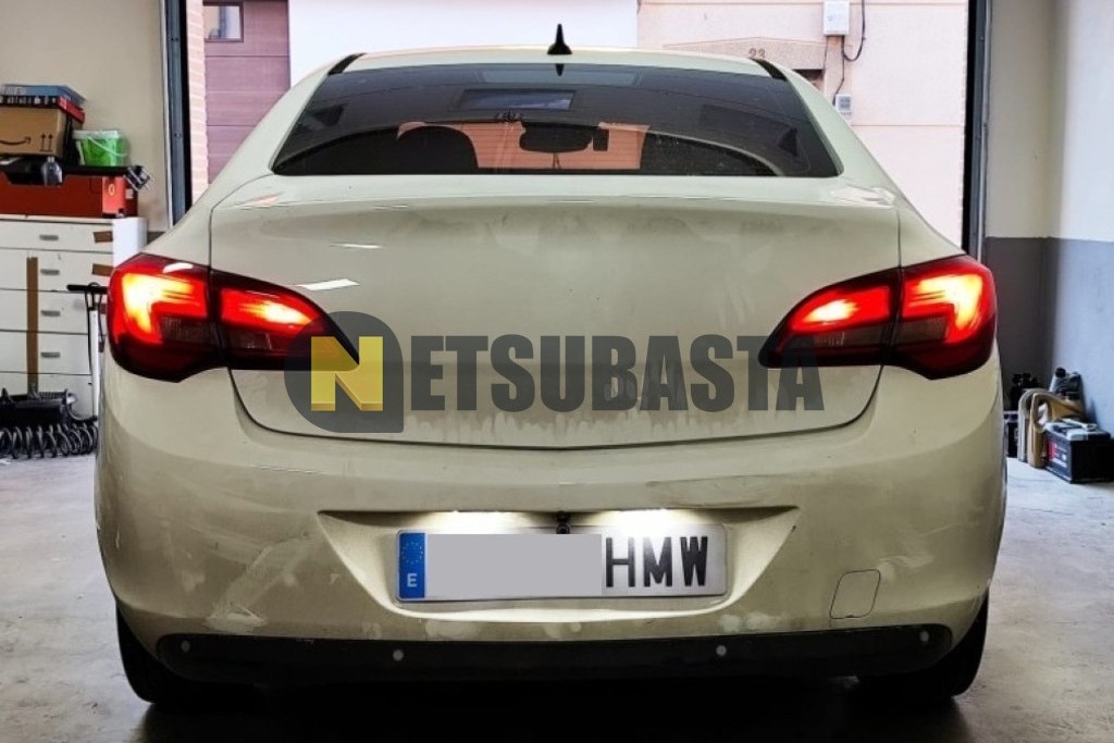 Opel Astra Sedán 1.7 CDTI 2012