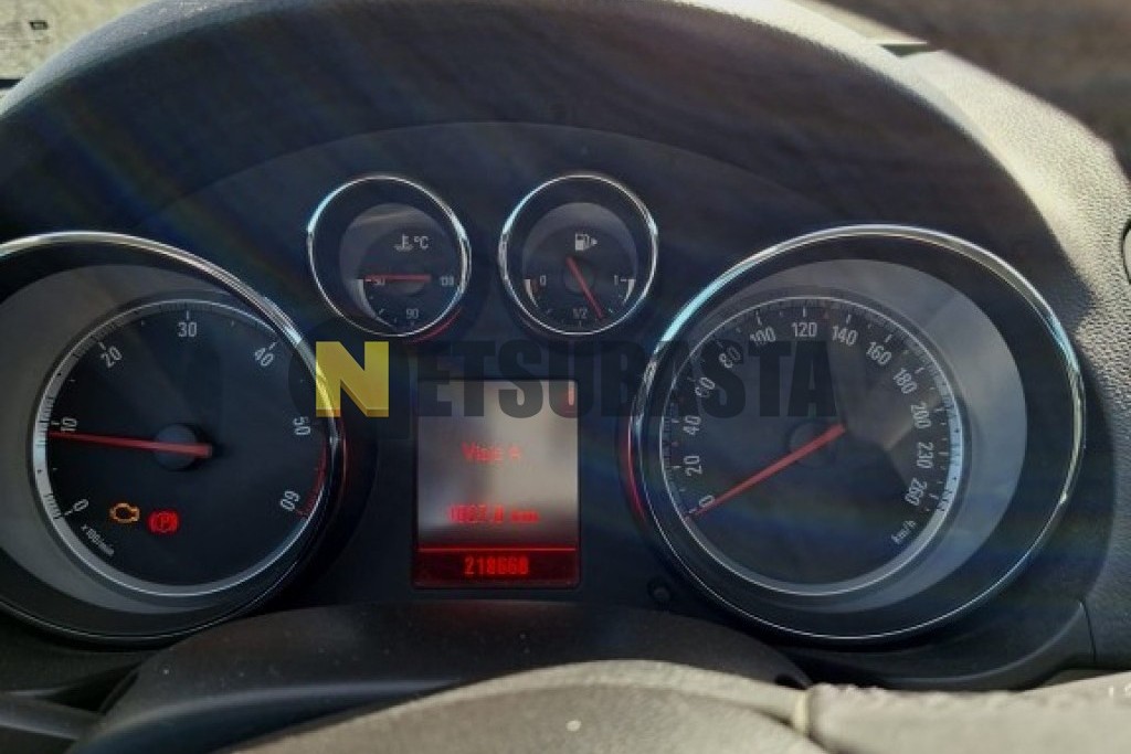 Opel Insignia Sports Tourer 2.0 CDTI 2011