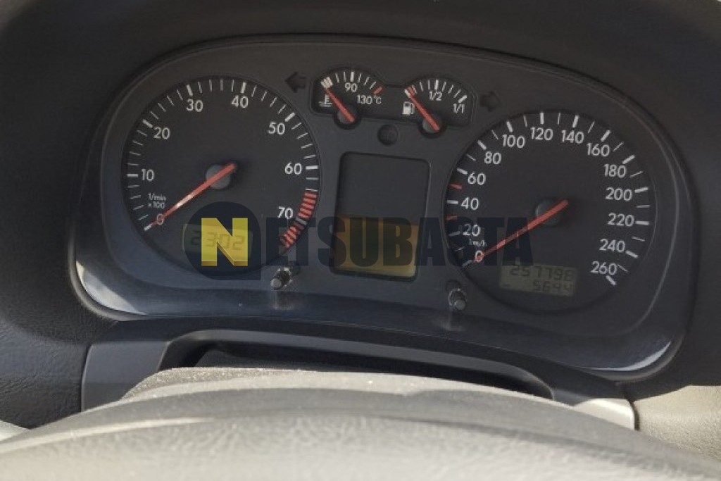 Volkswagen Golf 1.6 2002