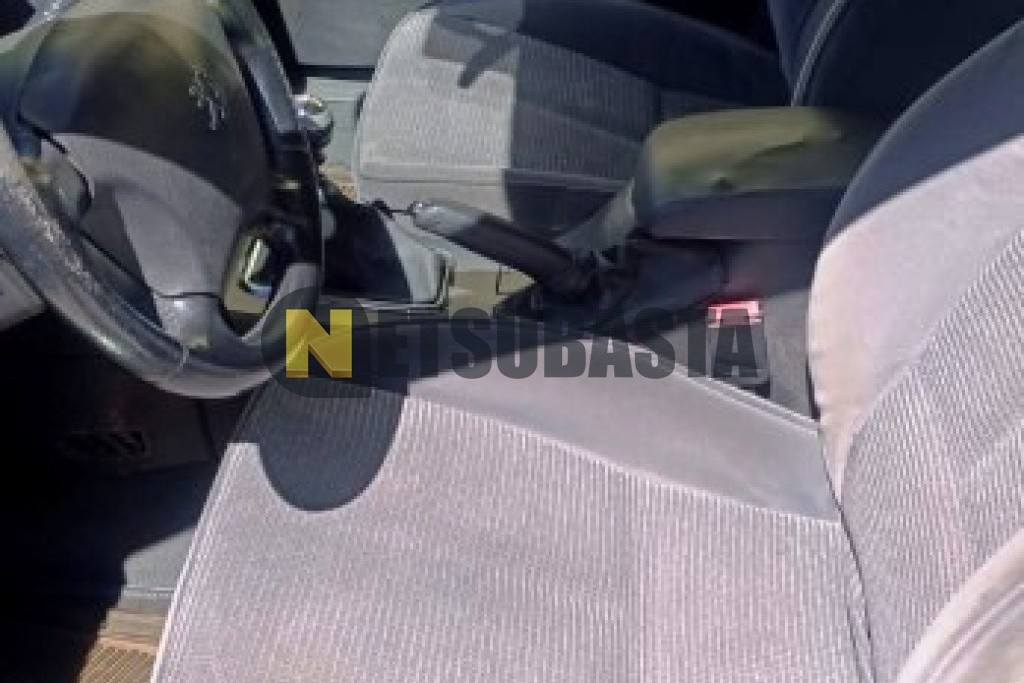 Peugeot 407 2.0 HDi 2004