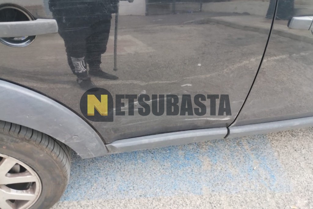 Land-Rover Discovery 3.0 TDV6 2.7 SE CommandShift 2007