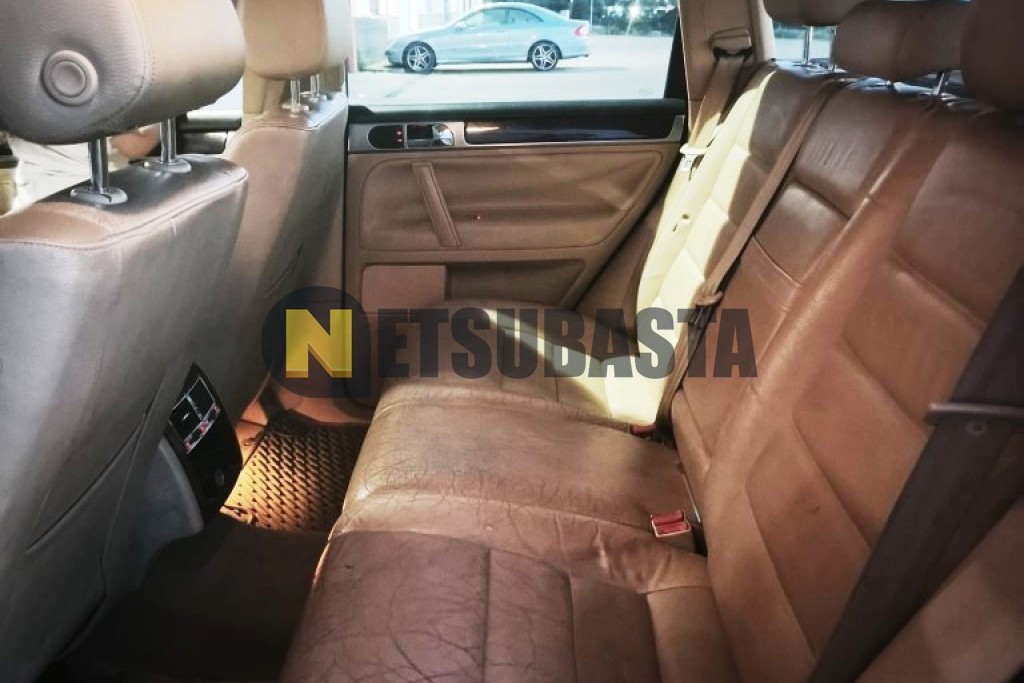 Volkswagen Touareg R5 2.5 TDI Tiptronic 6 vel. 2006
