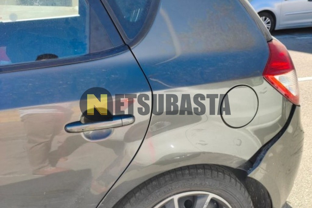 Kia ceed 1.6 CRDi 2010