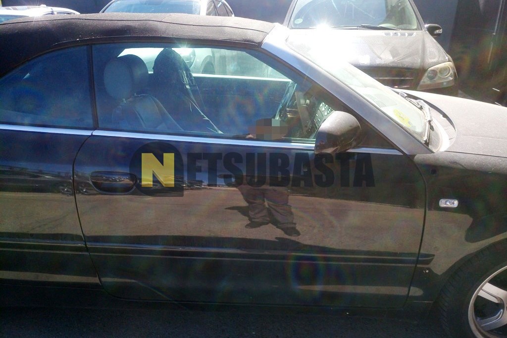 Audi Cabrio 2.4 multitonic 6 vel. 2002