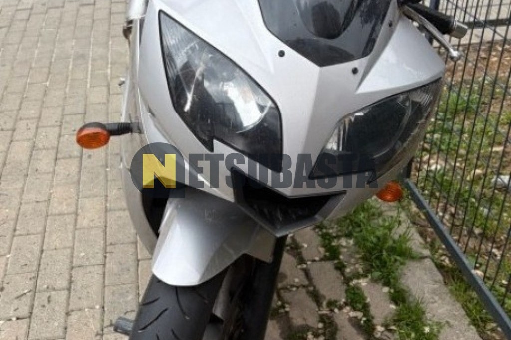 Triumph DAYTONA 600 2005