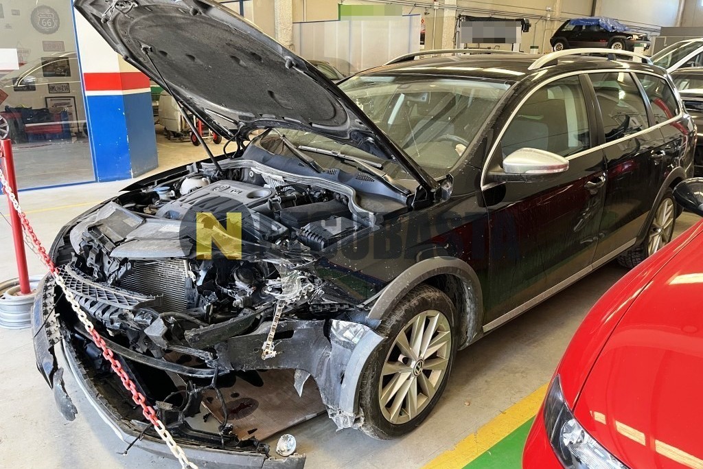 Volkswagen Passat Alltrack 2.0 TDI DSG 4Motion BMT 2013