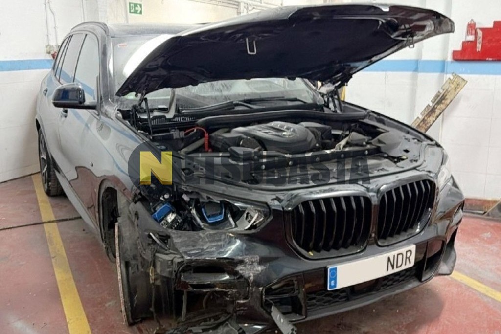 Bmw X5 M50i 2021