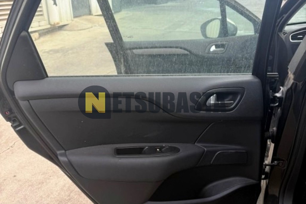 Citroën C4 1.2 PureTech EAT6 2016