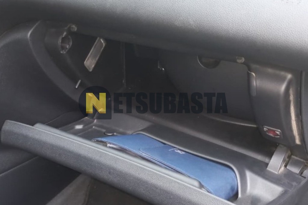 Peugeot 5008 1.6 BlueHDi 2016