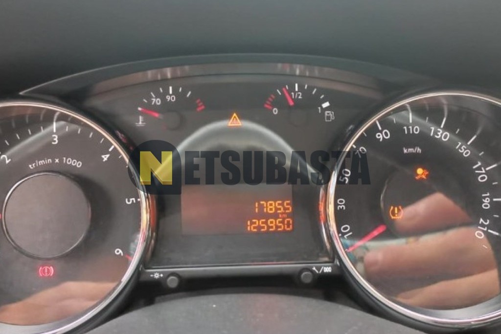 Peugeot 5008 1.6 BlueHDi 2016