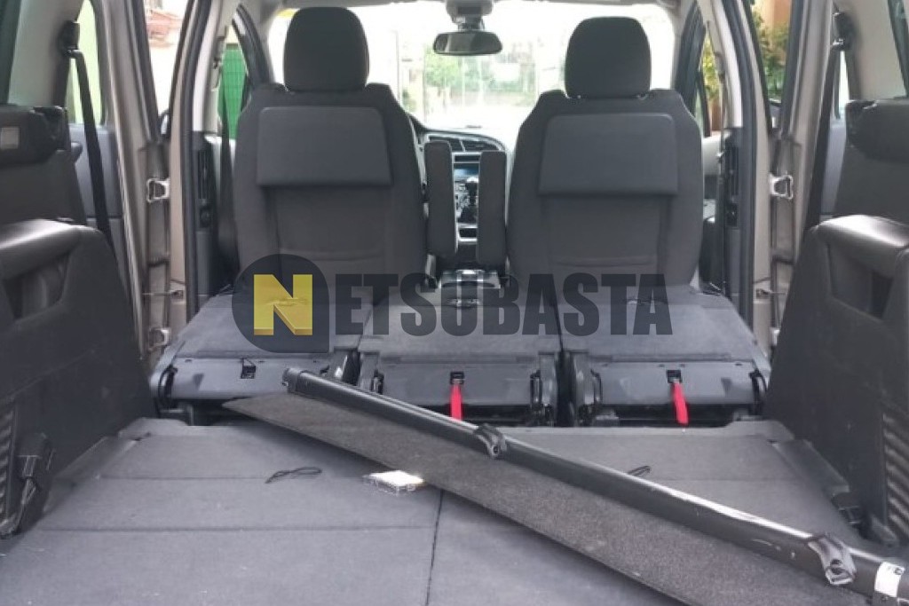 Peugeot 5008 1.6 BlueHDi 2016