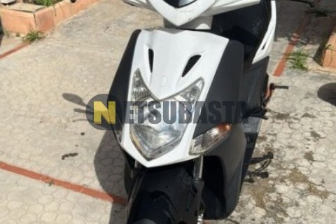 Yamaha YZF R 125 2016