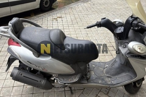 Suzuki BURGMAN 650 Executive 2010