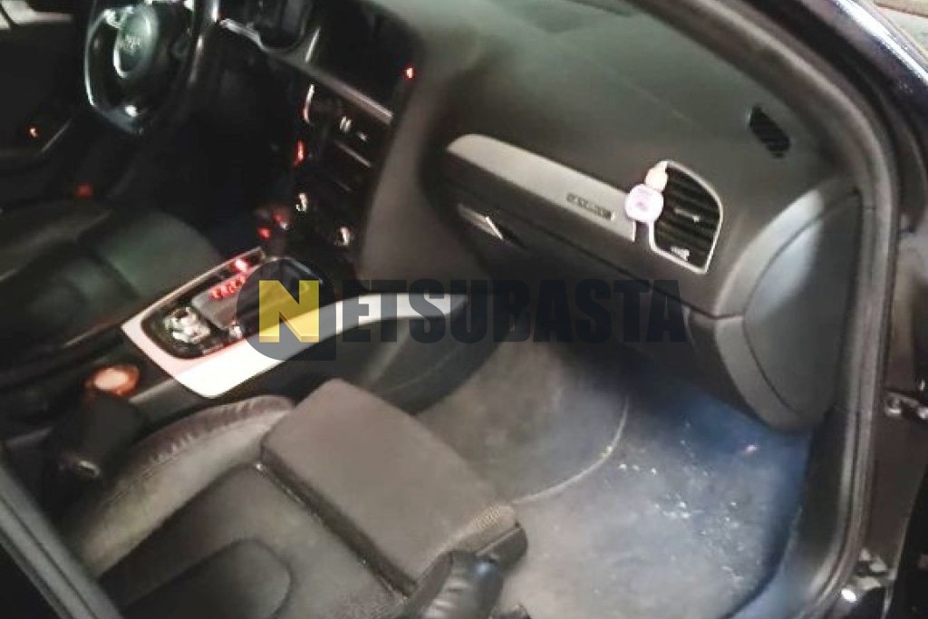 Audi A4 Avant 2.0 TDI quattro S tronic 2013