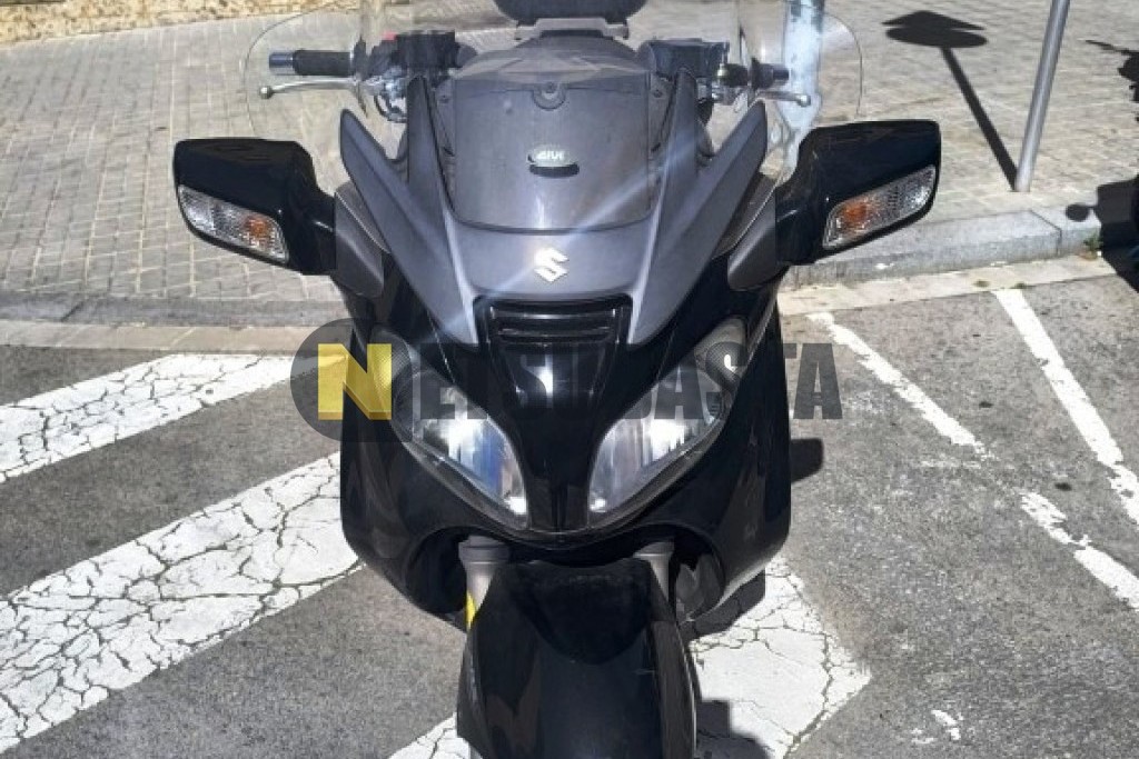 Suzuki BURGMAN 650 Executive 2010