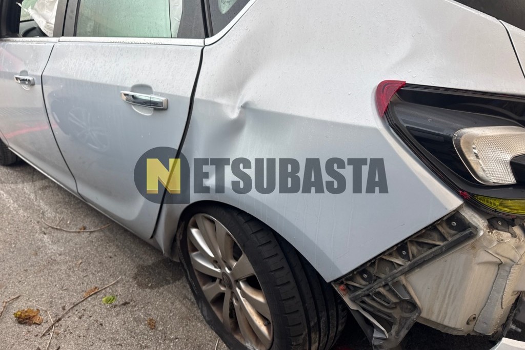 Opel Astra 1.7 CDTI 2012