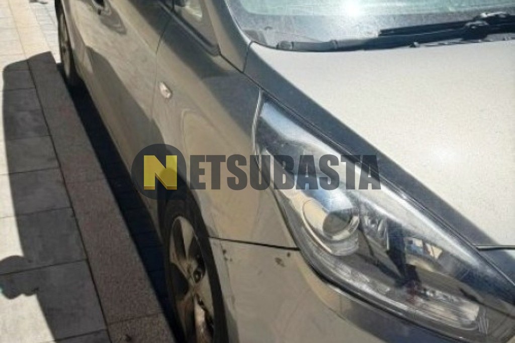 Kia Carens 1.7 CRDi VGT 2013