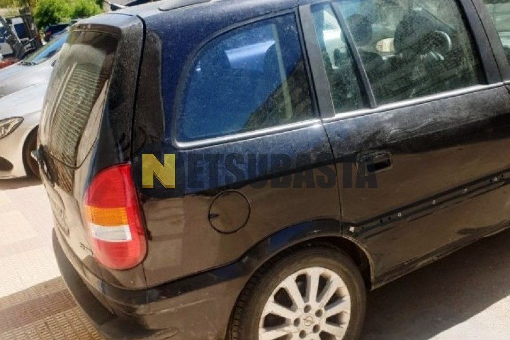 Opel Zafira 2.2 DTi 16V 2004